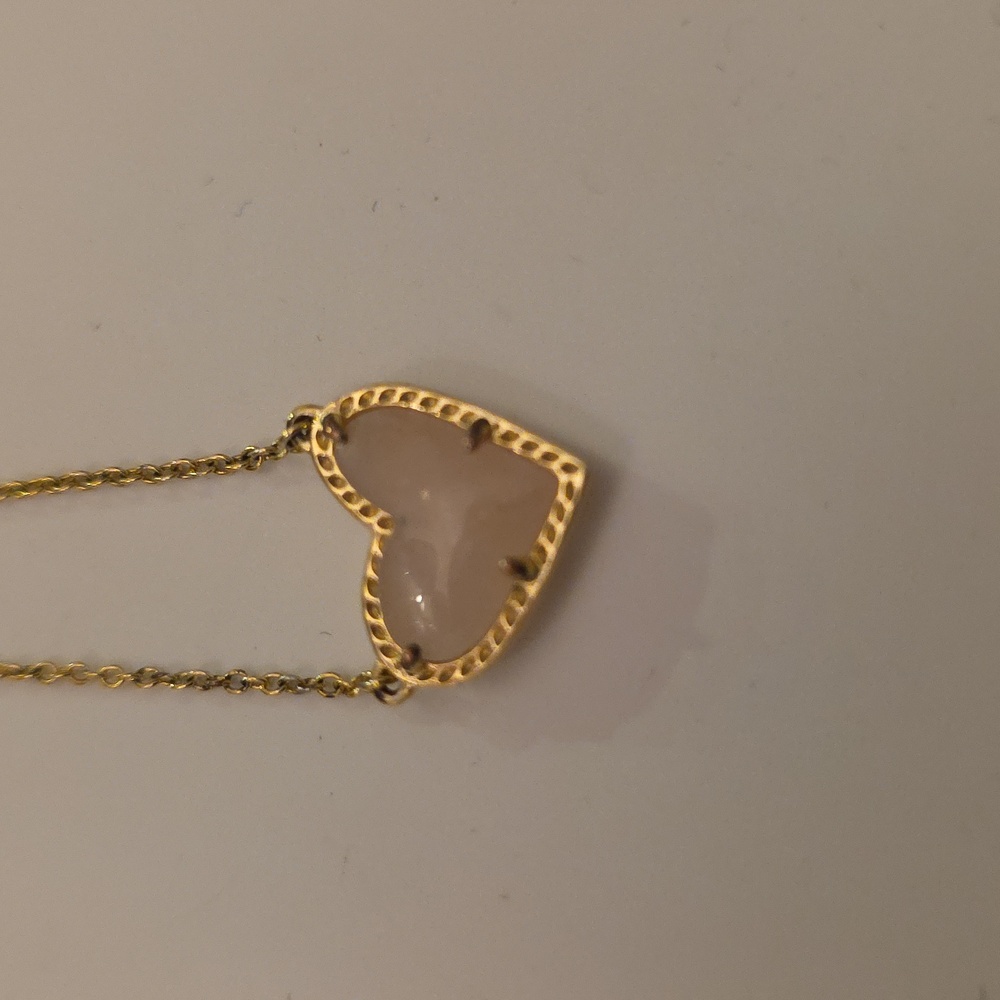 Kendra Scott Rose Quartz Heart Pendant Necklace - Picture 2 of 3
